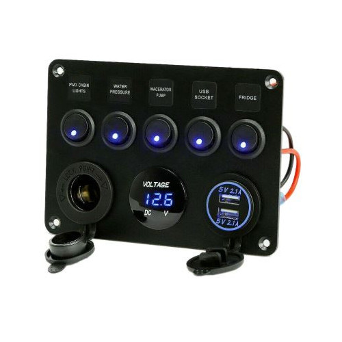 Multifunktionell 12V elpanel med USB-portar och voltmeter